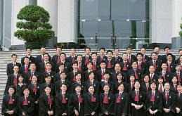 深圳龍華法律實(shí)務(wù)全面解析 刑事辯護(hù)、公司糾紛與債務(wù)處理